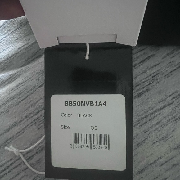 Black Accessory with Tag - Picture 6 of 7